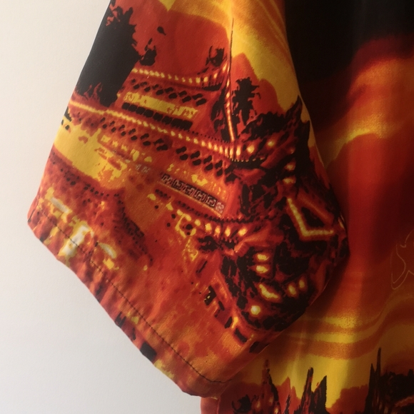 Vintage Men's XL UR Urban Rags Clothing Inc Button Short-sleeve Dragon Graphics - Picture 4 of 7